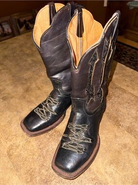 Women’s Black Leather Western Boots by Tanner Mark